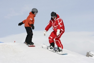  Toma una clase privada de snowboard en Alta Saboya